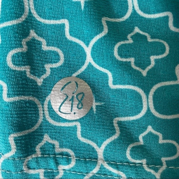 Emerald 18 Short Sleeve Top. Size Medium - Picture 4 of 6